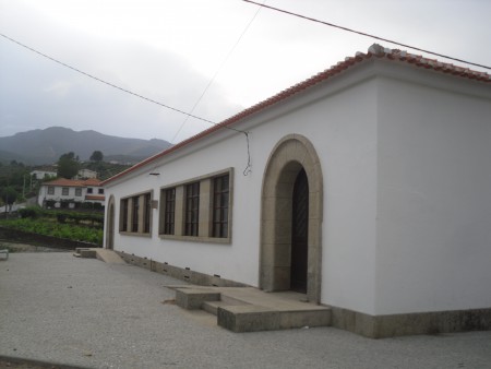 Escola Primária de Fornelos (futuramente sede da Junta de Freguesia)
